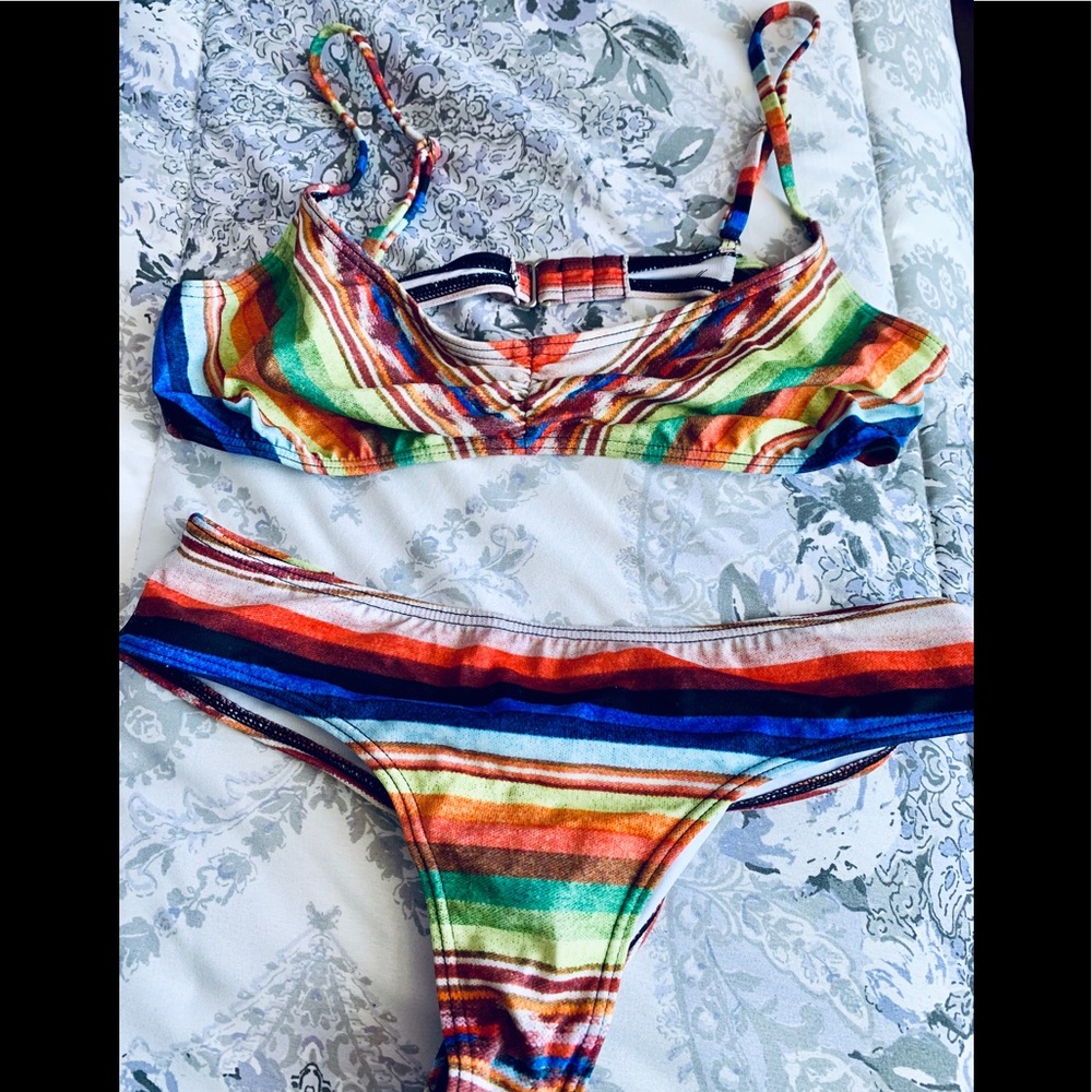 Billabong two piece set